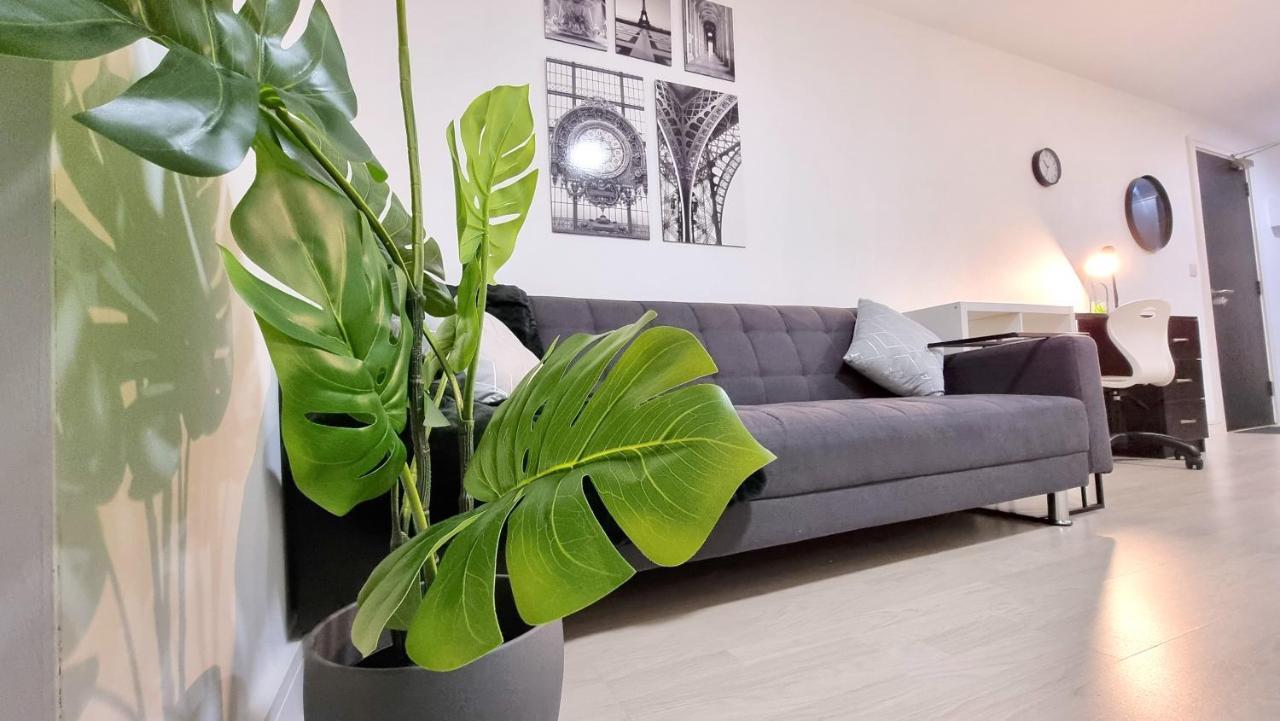 Spacious City Studio / Wifi / Parking Liverpool Eksteriør billede